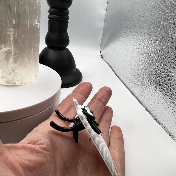 Two Piece Cat Earrings NEW - Picture 7 of 7